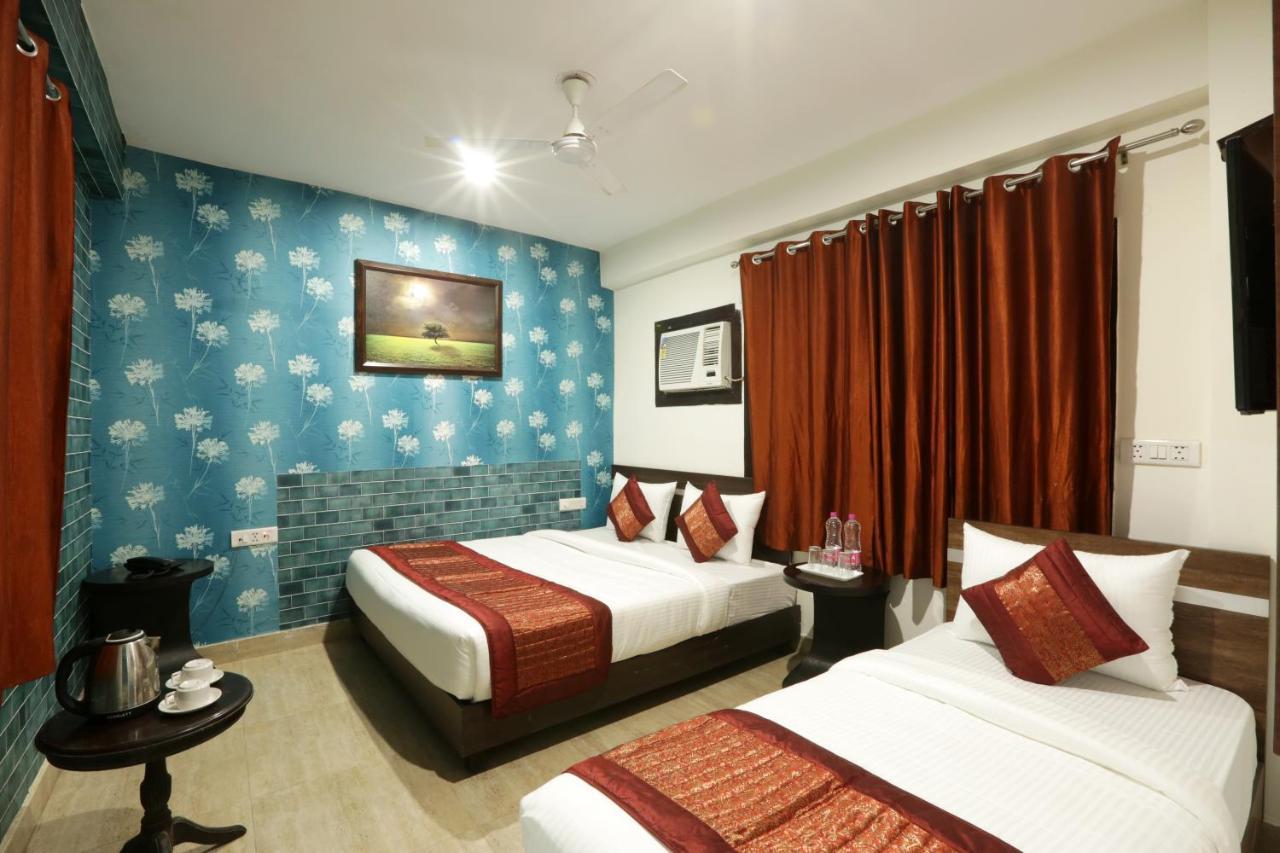 Hotel Airport Star Нью-Дели Экстерьер фото