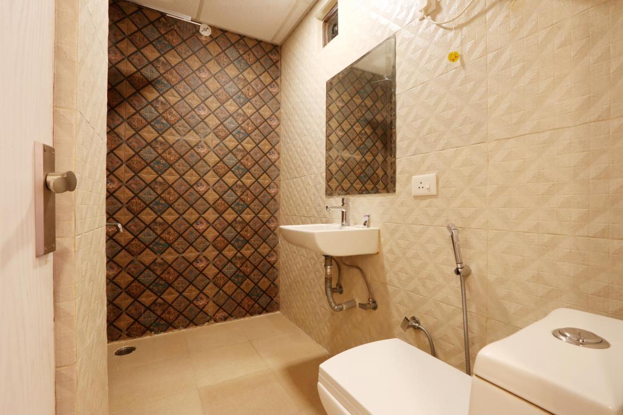 Hotel Airport Star Нью-Дели Экстерьер фото
