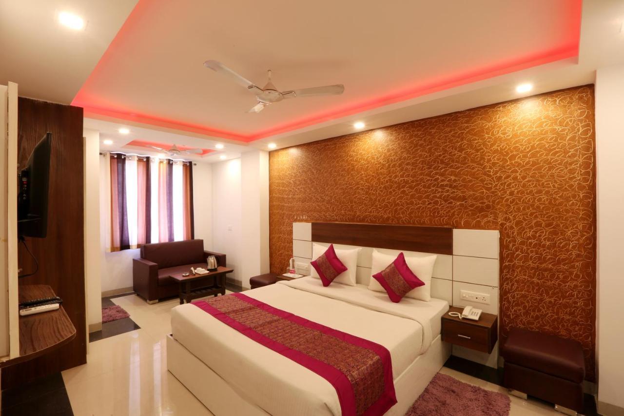 Hotel Airport Star Нью-Дели Экстерьер фото