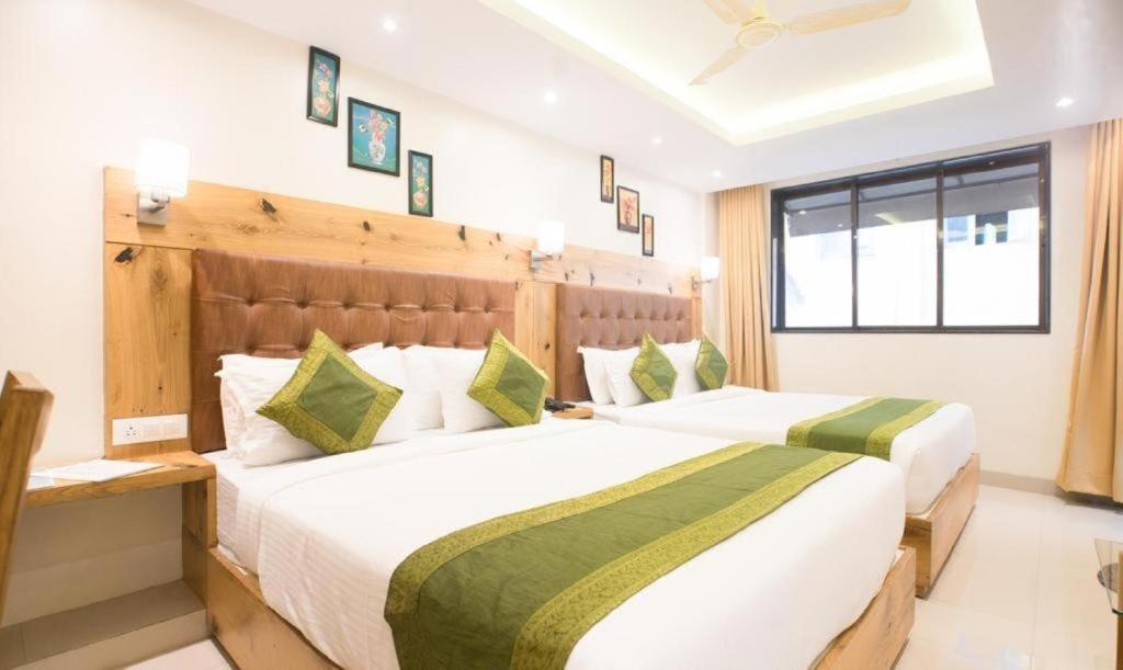 Hotel Airport Star Нью-Дели Экстерьер фото